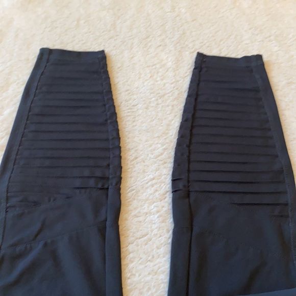 American Eagle everything leggings size medium - Picture 4 of 11